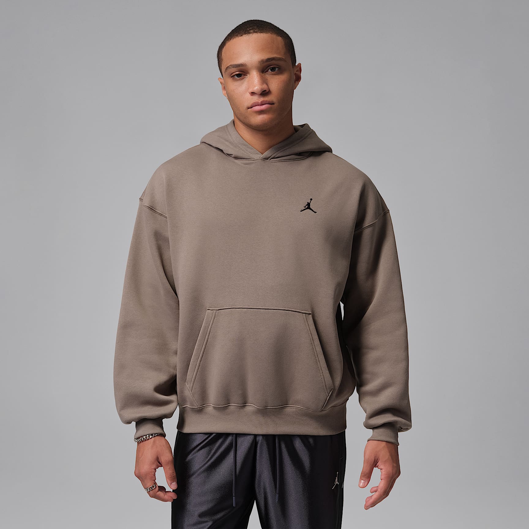 Jordan Brooklyn Fleece Men's Oversized Pullover Hoodie. Nike JP